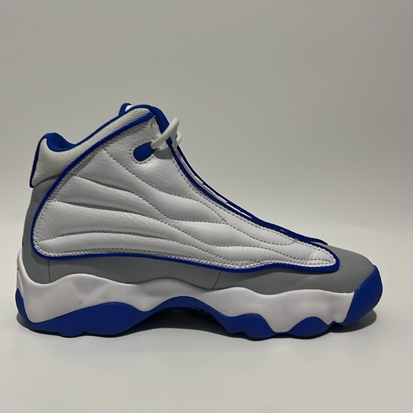 Jordan Pro Strong GS 6Y with the Box - Picture 3 of 8